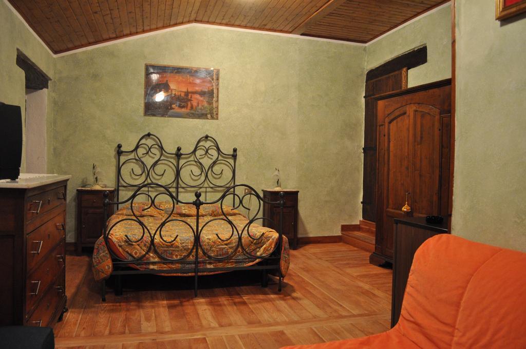 Agriturismo Ca Serrantonio Villa Urbania Exterior foto